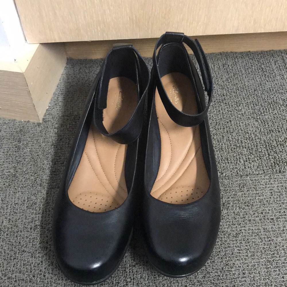 Brand new Clarks Black wedges size 8.5